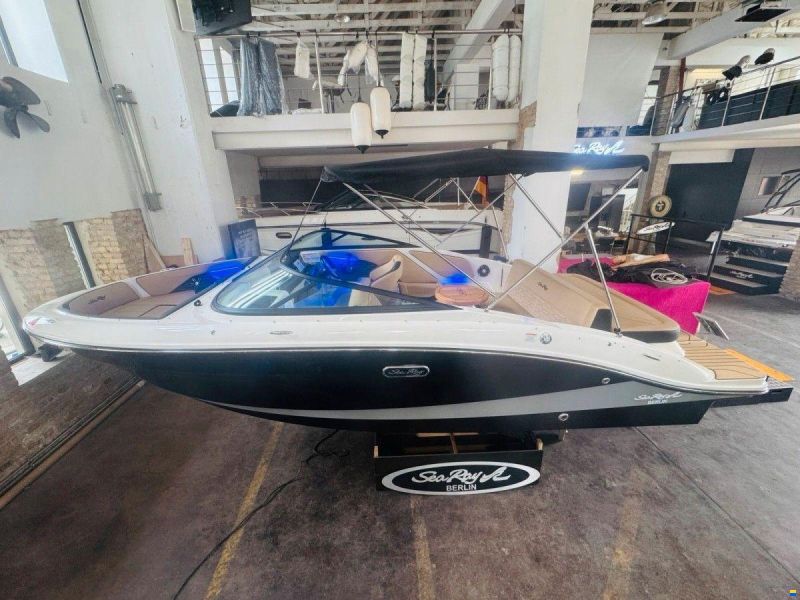 Sea Ray 210 SPXE
