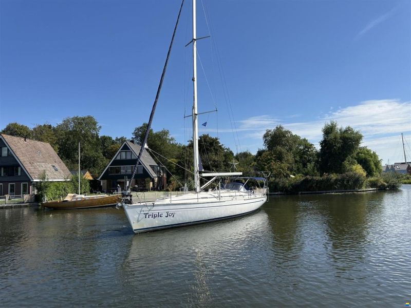 Bavaria 49