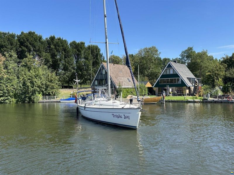 Bavaria 49