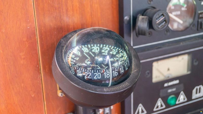 Beneteau Oceanis 411