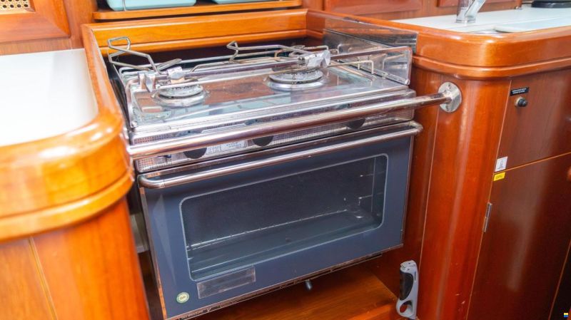 Beneteau Oceanis 411
