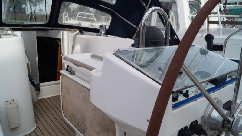 Beneteau Oceanis 411