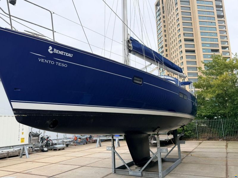 Beneteau Oceanis 411