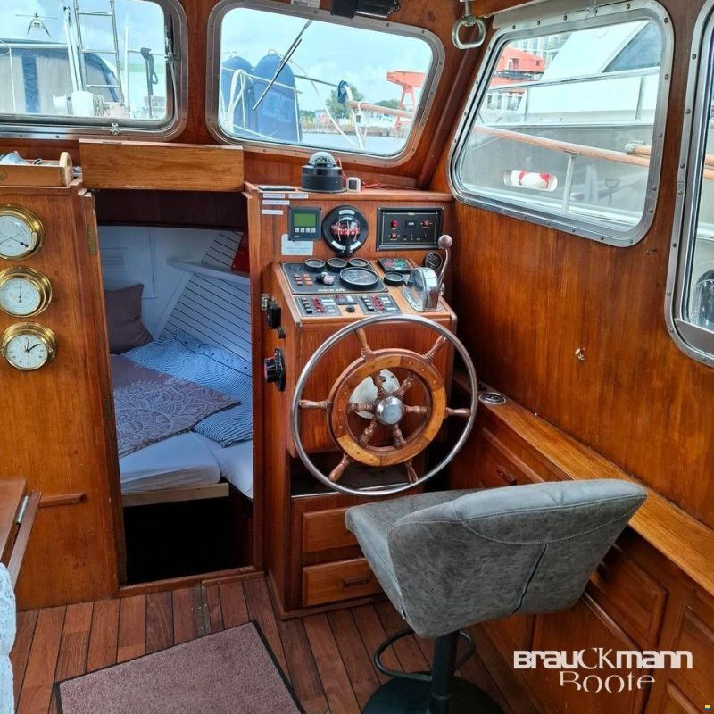 Aquila Queen 35