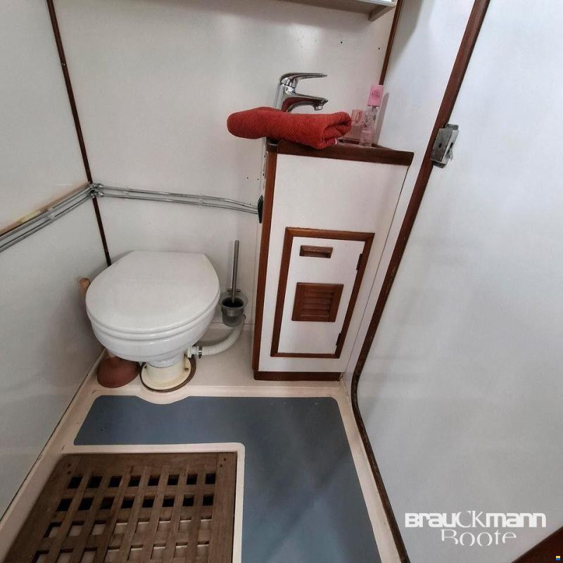 Aquila Queen 35