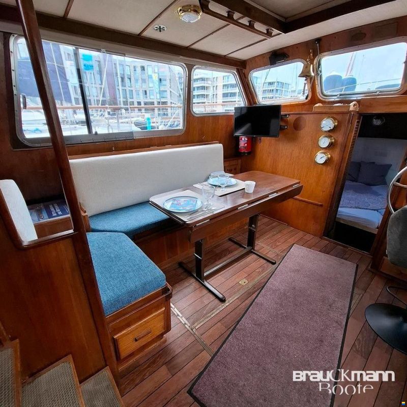 Aquila Queen 35