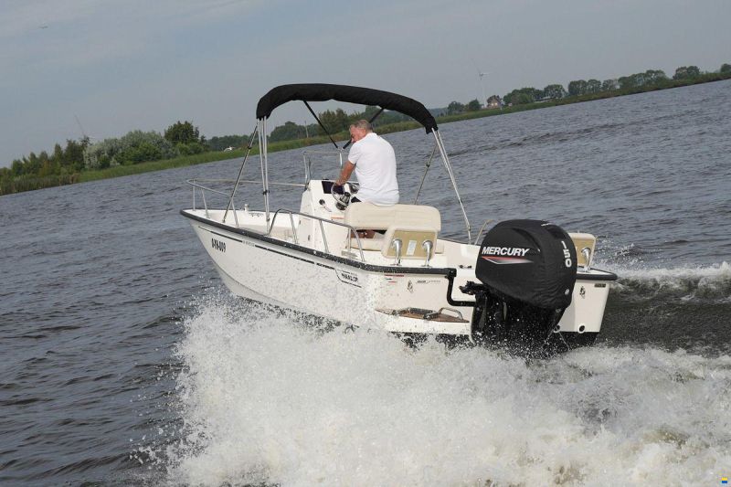Boston Whaler 190 Montauk