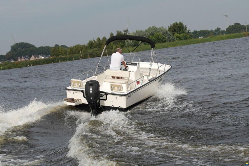 Boston Whaler 190 Montauk