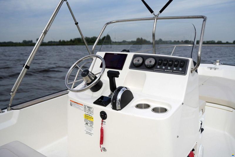 Boston Whaler 190 Montauk