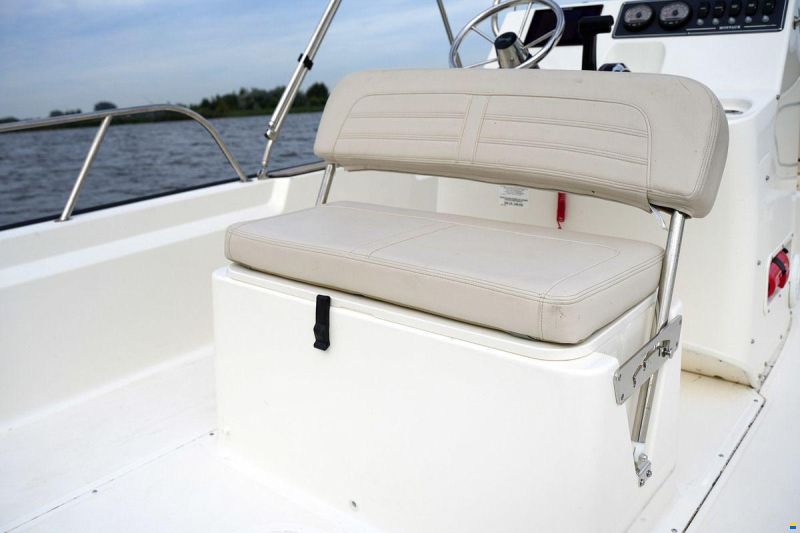 Boston Whaler 190 Montauk
