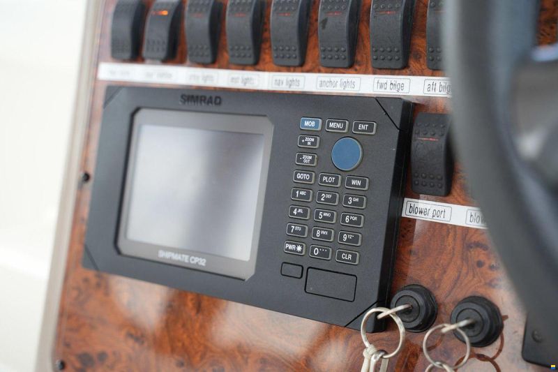 Maxum 3300 SCR