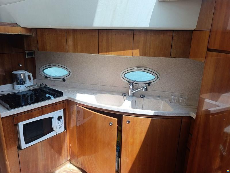 Azimut 46