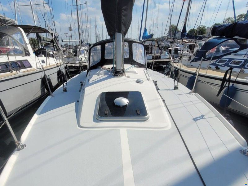 J Boats 105