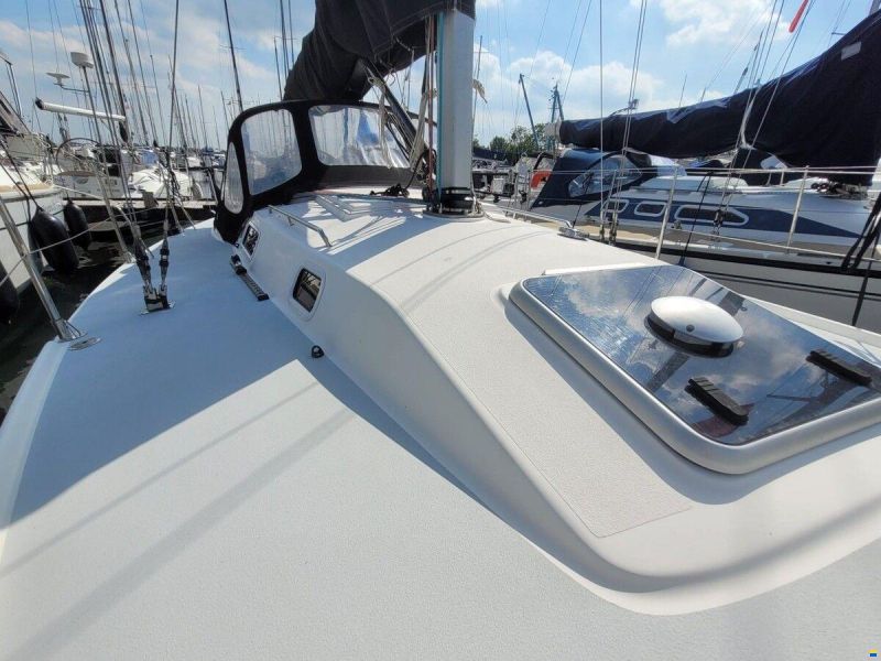 J Boats 105