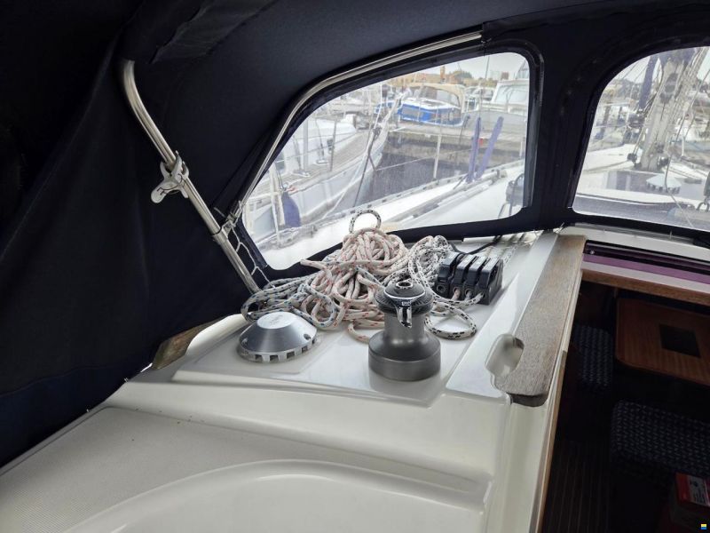 Dufour 38 Classic