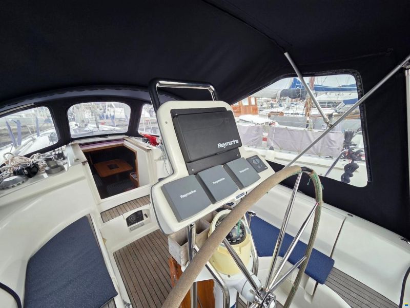 Dufour 38 Classic
