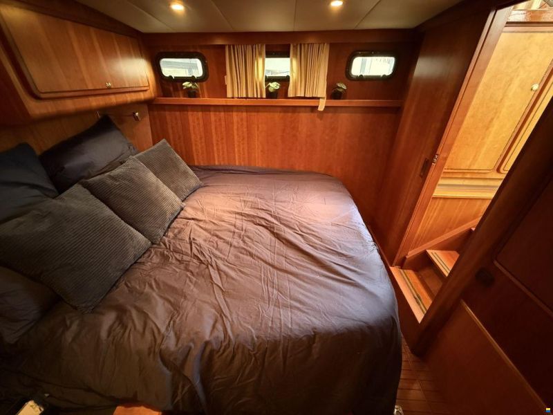 Linssen 382 SCX