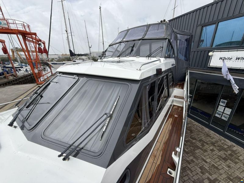 Linssen 382 SCX