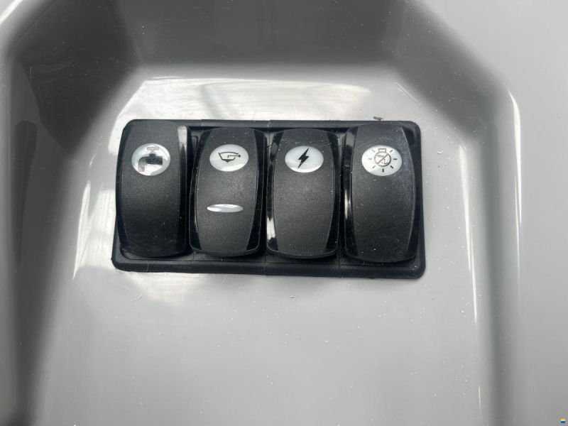 Jeanneau Cap Camarat 6.5 Center Console