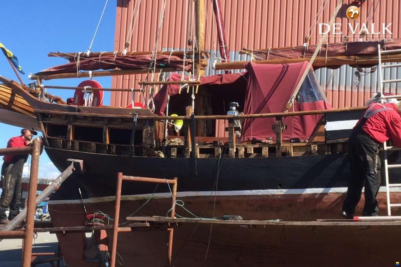 Small sailing ship From Laso