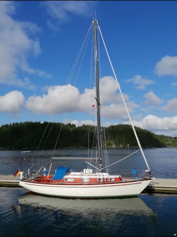Hallberg-Rassy Mistral 33