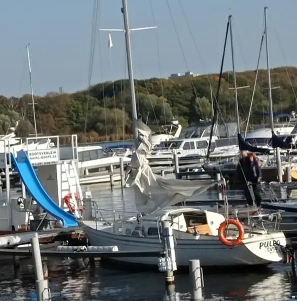 Shipman 28