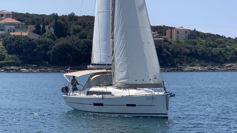 Dufour 382 Grand Large