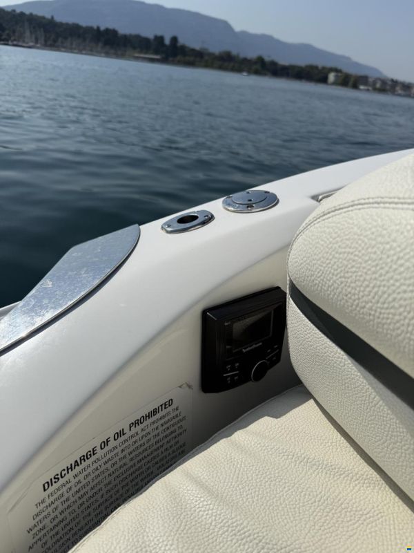 Cobalt R7 surf