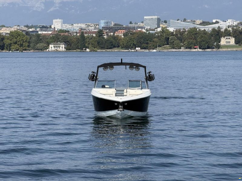 Cobalt R7 surf