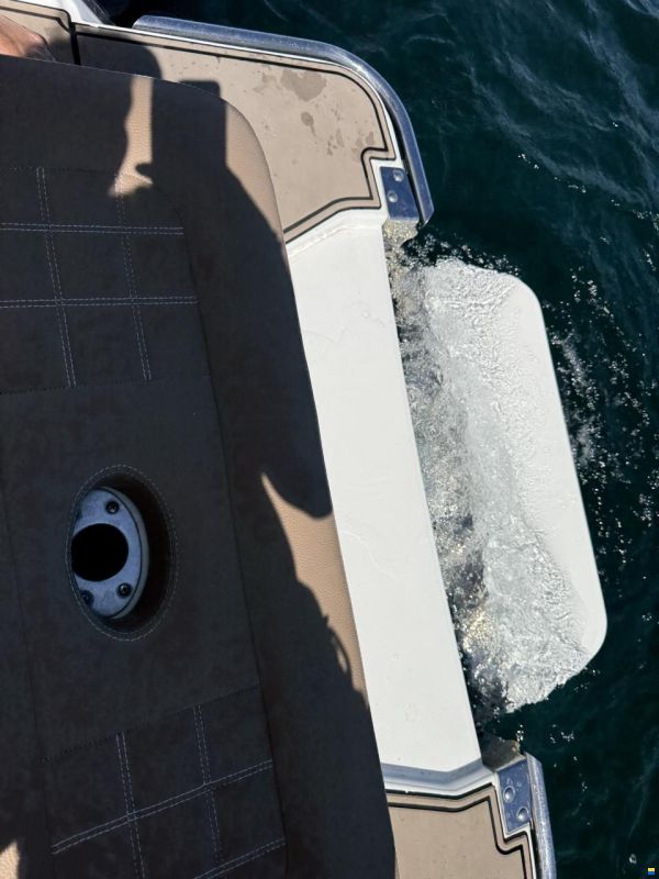 Cobalt R3 Surf