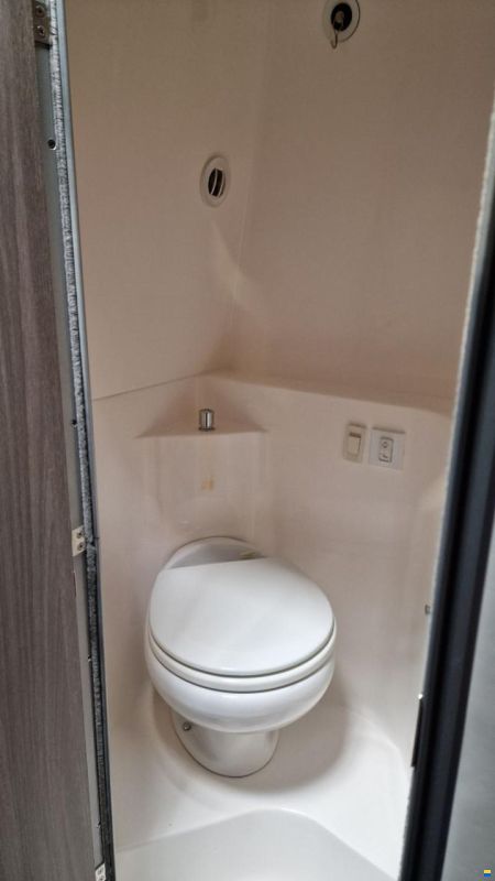 Regal 26 Express