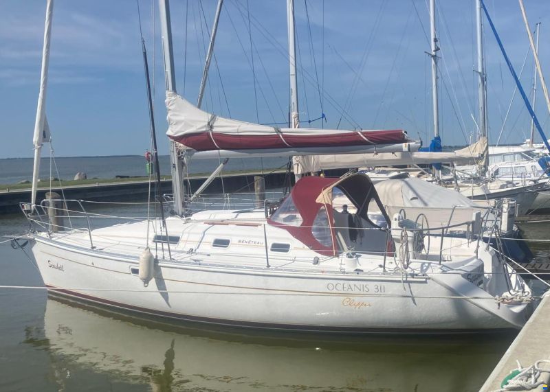 Beneteau Oceanis Clipper 311