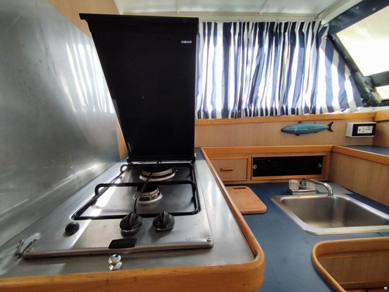 Bertram 28 Flybridge
