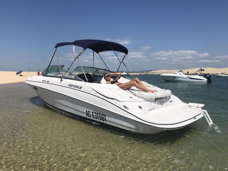 Four Winns Horizon 260