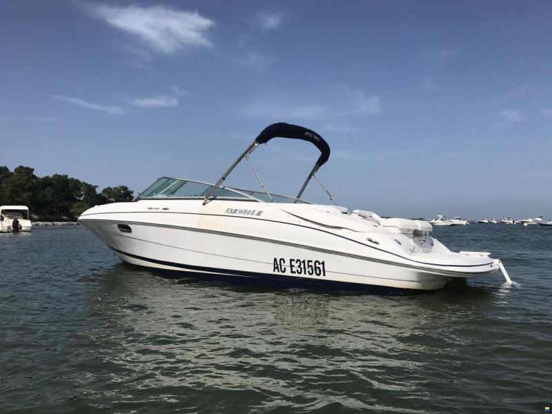 Four Winns Horizon 260
