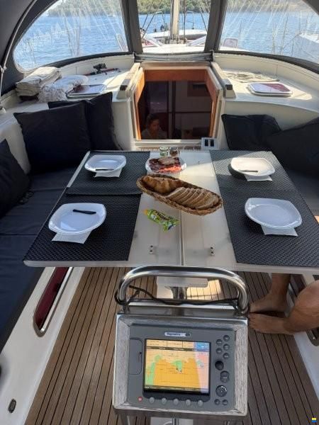 Hanse 531