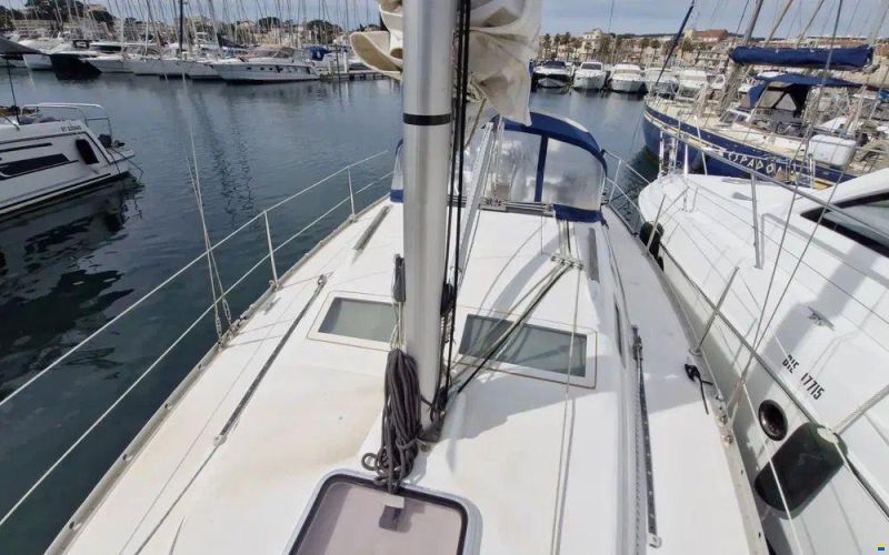 Beneteau OCEANIS 323