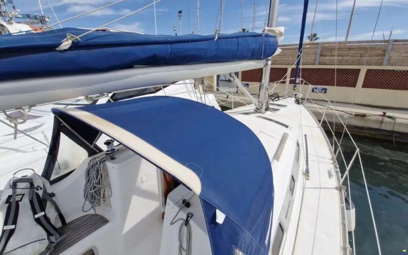 Beneteau OCEANIS 323