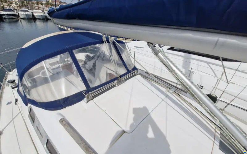 Beneteau OCEANIS 323