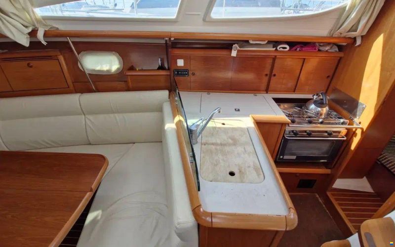 Jeanneau Sun Odyssey 35