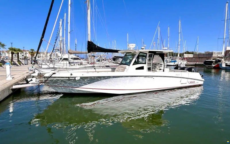Boston Whaler 370 Outrage