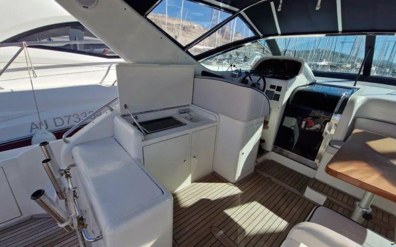 Uniesse 42 Open
