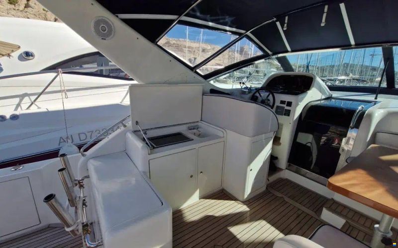 Uniesse 42 Open