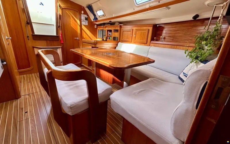 Dufour 36 CLASSIC