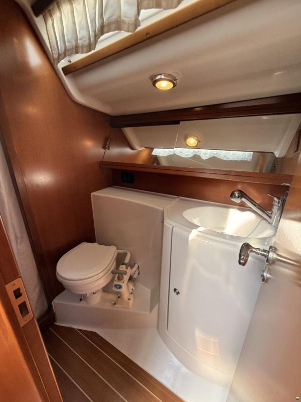 Grand Soleil 37