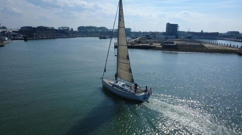 Grand Soleil 37