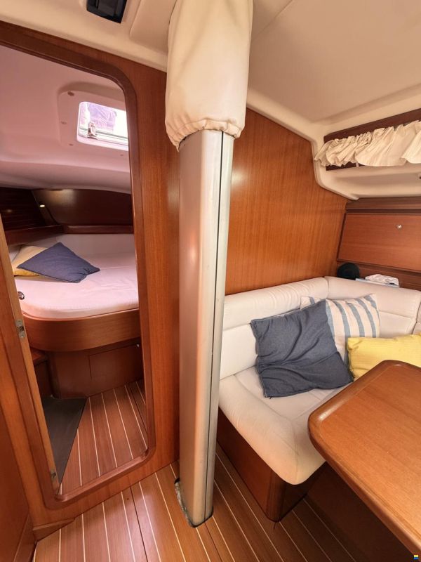 Grand Soleil 37