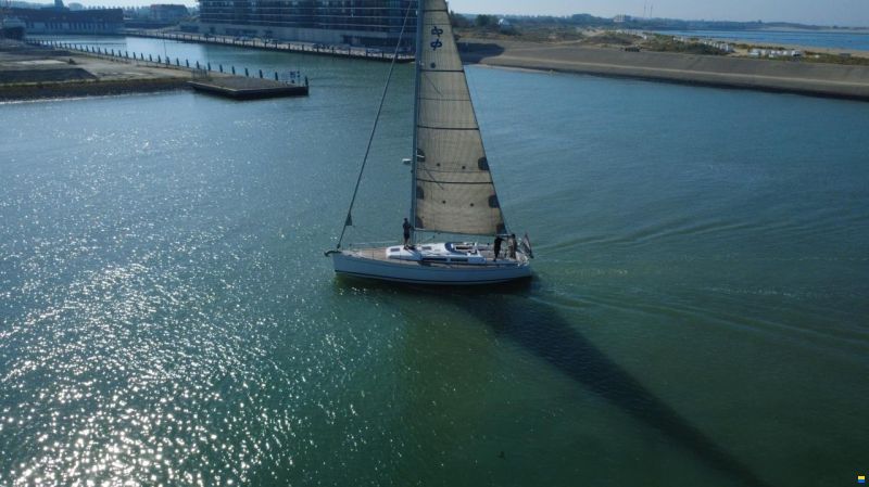 Grand Soleil 37