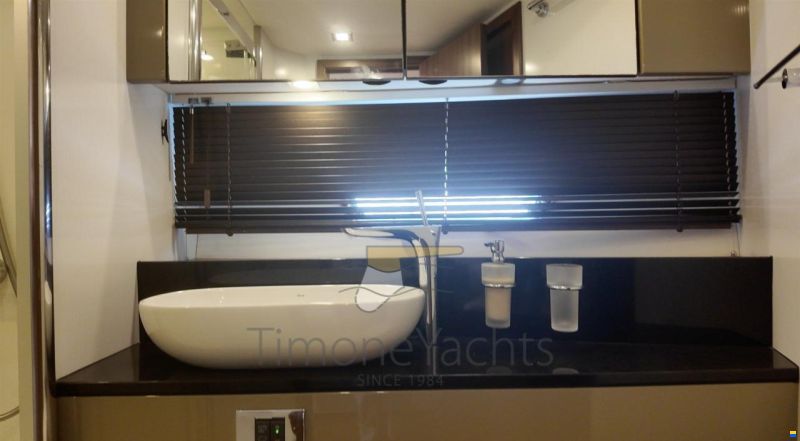 Sunseeker Predator 60