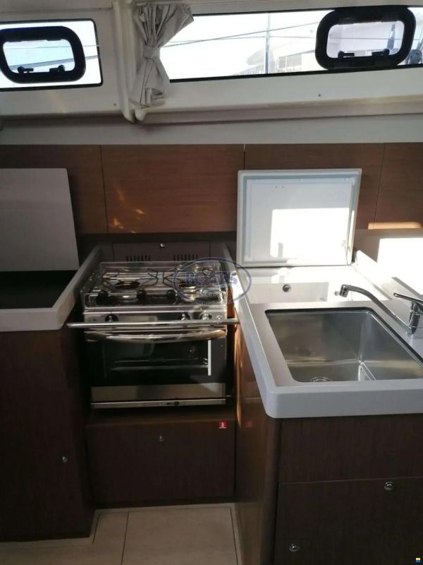 Beneteau OCEANIS 38.1